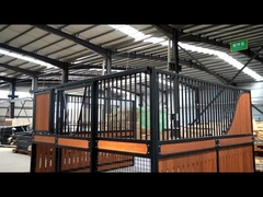 Tamamen Özelleştirilebilir Avrupa At Ahırları Korozyona Dayanıklı Malzeme