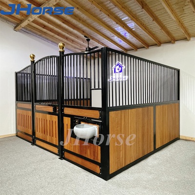 Kapalı Güvenlik Dayanıklı At Ahır Cepheleri 12 Ft Toz Boyalı