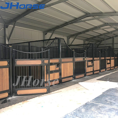 Sıcak Daldırma Galvanizli At Kutusu Tezgahları Cepheleri 2200mm Yükseklik, Pano Kapılı